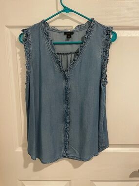 Ann Taylor chambray top size M